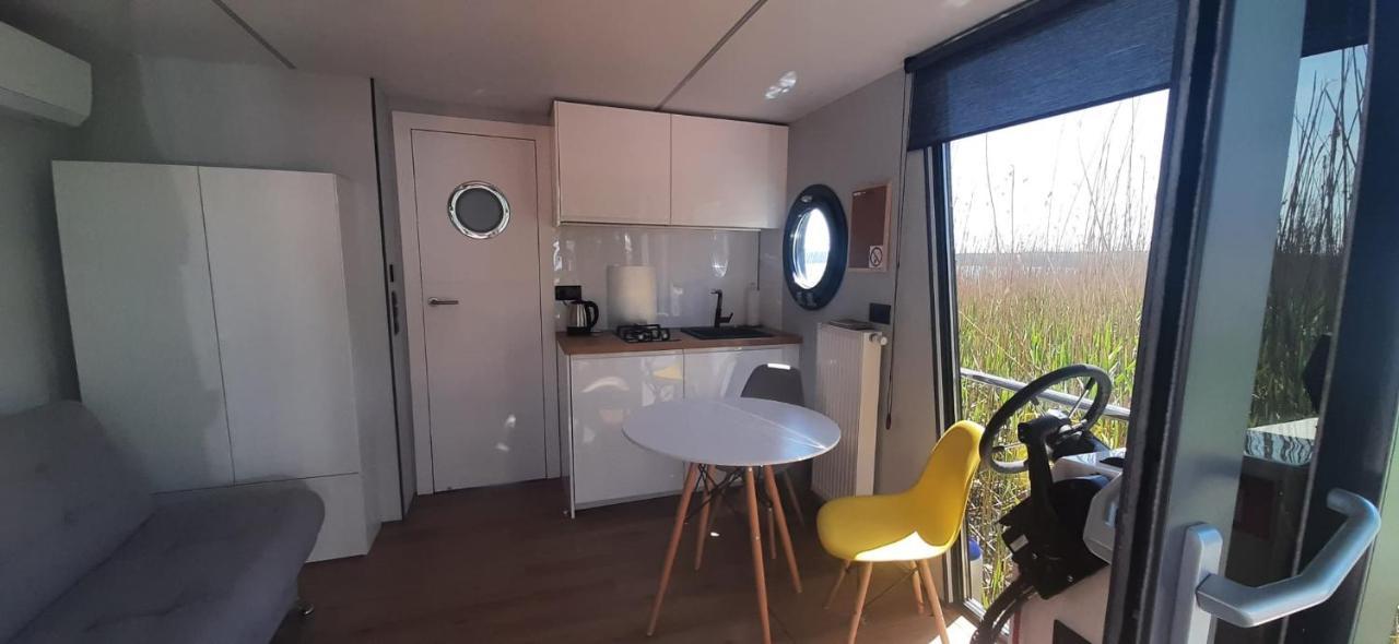Hotel Houseboat à Gudowo Extérieur photo